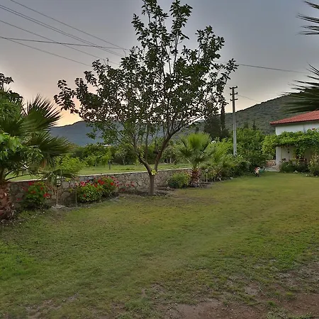 فندق مبيت وإفطار Turkeli *